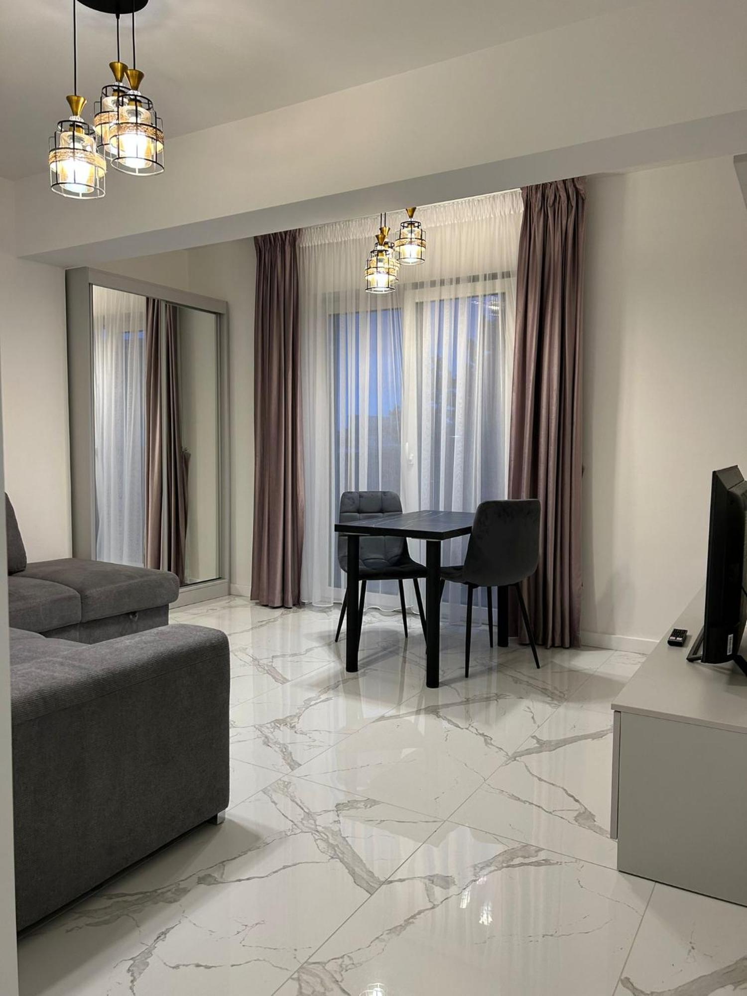 Cozy Studios In Suceava Eksteriør billede
